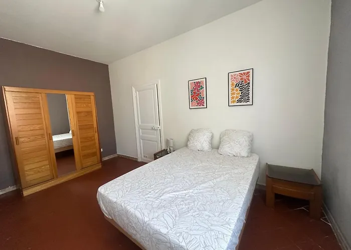 Centre Ville, Grand T3 Avec Balcon 아파트 *